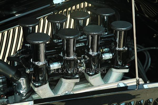 Black Ford Engine - Krajewski