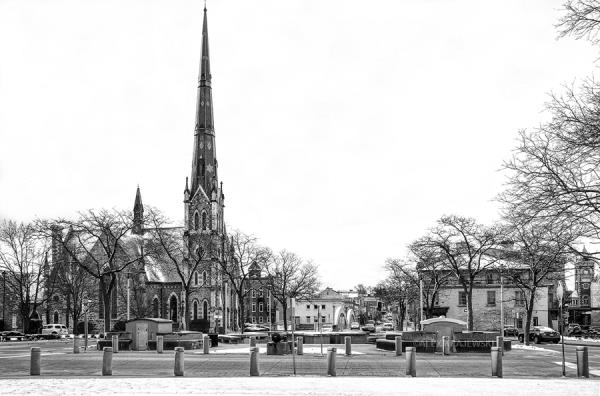 Queen's Square View - B&W - Krajewski